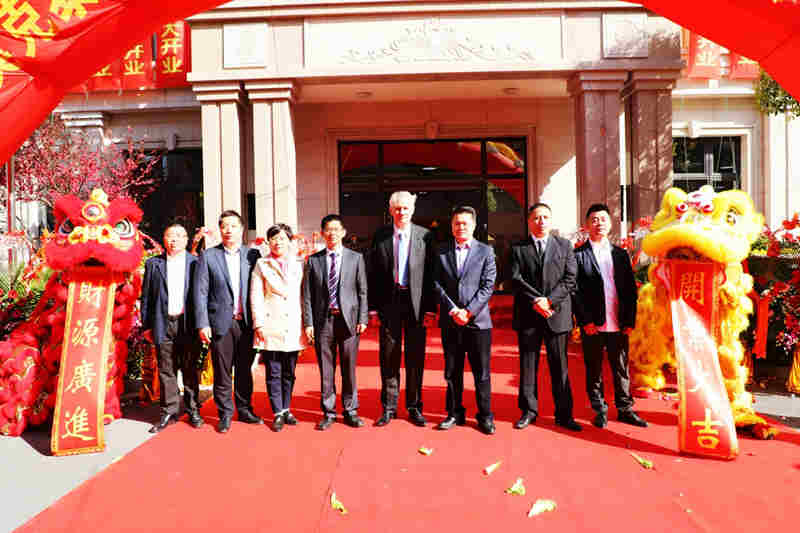 澳克泰高层以及来自客户、合作伙伴的各界嘉宾齐聚一堂