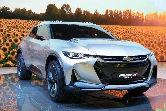 PPG汽车色彩开发设计团队与上汽通用的设计师们一同为雪佛兰CHEVROLET FNR-X概念车车身特别研制了“金属铼银色”