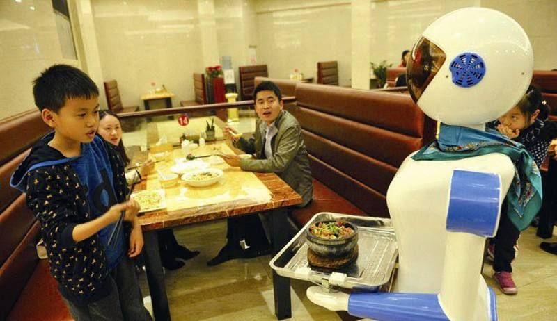 地产大鳄进军餐饮  剑指机器人餐厅-