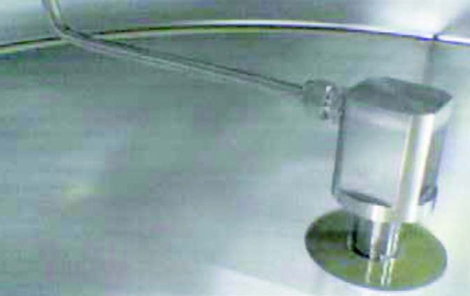 图 5 ： ATEX认证的Vibrasonic® probe(Vibrasonic® 超声波探头)经认证可用于区域20 21 、22 、0 、1 和 2，并可安装在所有 Russell振动筛上。