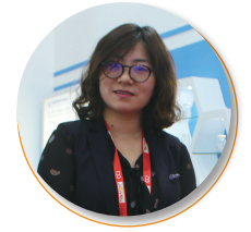 邓洁女士