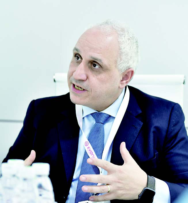 赢创涂料添加剂业务线全球负责人 Gaetano Blanda博士