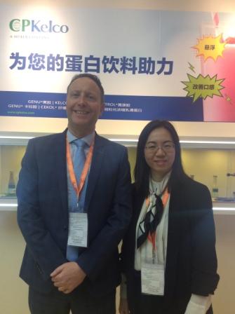 图片说明：斯比凯可区域营销及战略细分市场高级总监Robert Dunn（左），斯比凯可亚太区高级市场经理庄静