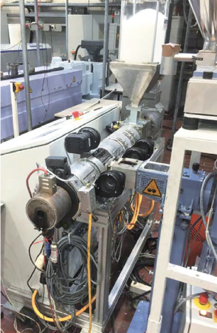图2 KTP技术中心直接配混生产线的原型（© Kunststofftechnik Paderborn）