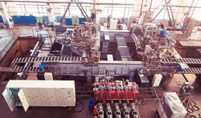 天锻成功研发蒙皮拉伸机，航空制造不再受制于人