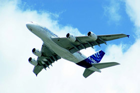 “至暗时刻”：疫情下的全球航空业