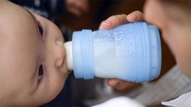 法乳品巨头再次召回奶粉，含出口中国产品！