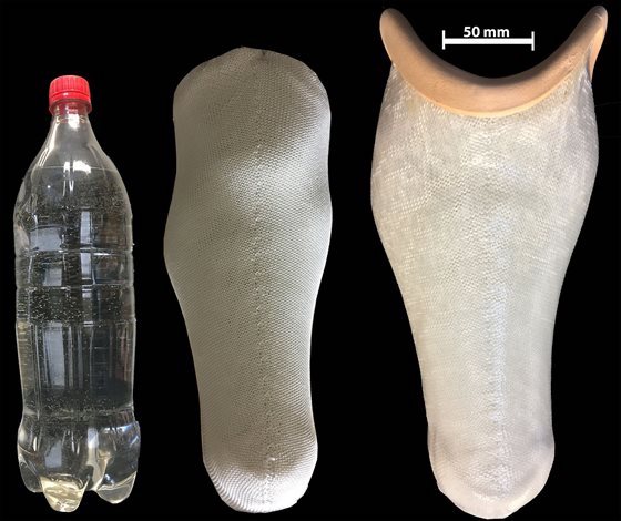 废旧塑料水瓶变身假肢插座，安全吗？