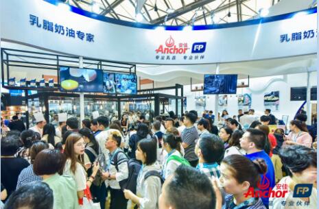 安佳“乳脂奶油专家”登陆焙烤展，“中国好蛋糕”花落各家