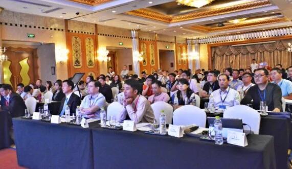 荣格2018非织造布创新技术应用峰会于青岛成功举办