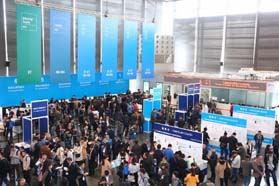 智能制造的大工业平台 2017亚洲国际动力传动展、上海国际压缩机展和亚洲国际物流展昨日申城启幕