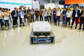 MiR500 移动机器人首次亮相中国国际工业博览会