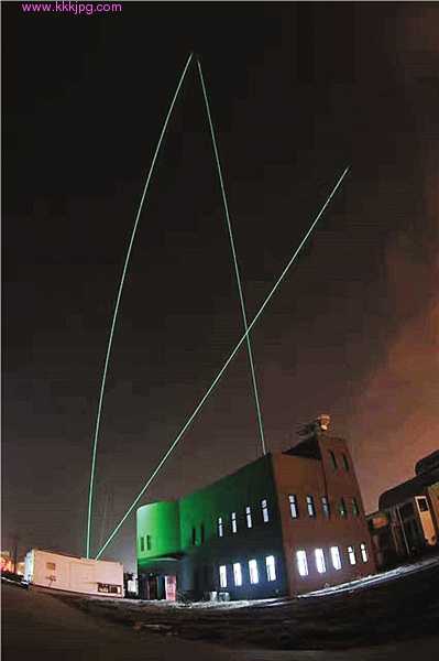 超级“激光笔”求解大气神秘因子