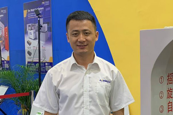 【CHINAPLAS 2019现场采访】富伟：专业快速的换模系统，助力自动化