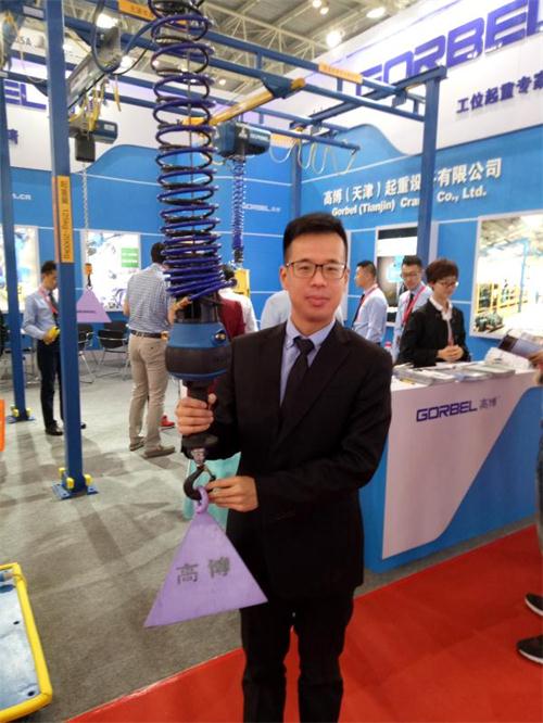 【CIMT2017采访】高博：轻小型物料搬运解决方案的领跑者