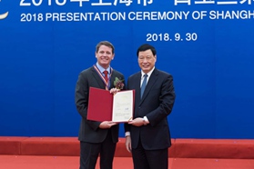 瓦克大中华区总裁林博再获上海市白玉兰荣誉奖