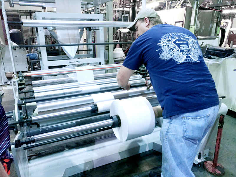 美国大型包装薄膜生产商持续引进POLYSTAR回收与吹袋设备
