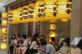 数据告诉你全国600万家餐厅2017年何去何从