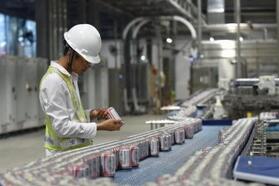 百威英博打造绿色能源新格局，推动全球市场清洁能源转型