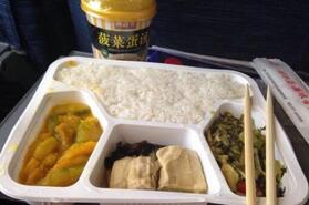 高铁餐食可预订，未来向社会餐饮企业开放