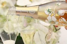 巴黎之花联合浦东文华东方酒店，打造“Swig & Nibble”的创意飨宴