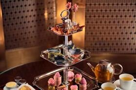 澳门瑞吉金沙城中心酒店推出“雅致珠宝”华丽下午茶套餐