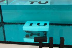 一种能在水中硬化的环氧树脂被开发