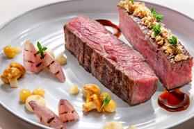 呈现意式烹饪的极致优雅，四位米其林名厨献艺深圳星河丽思卡尔顿