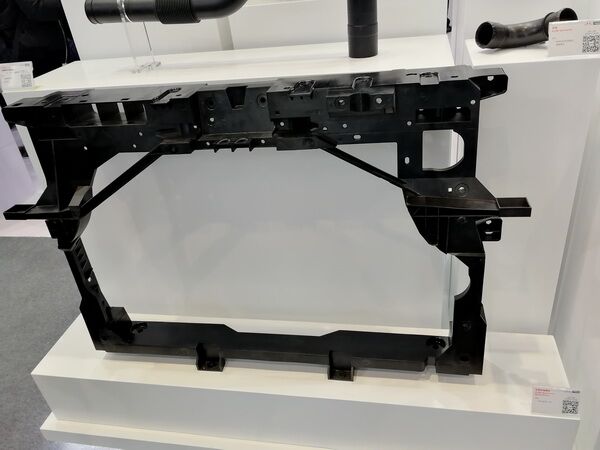 【Chinaplas 2018展商采访】从轻量化到环保安全  朗盛高性能材料一路“质臻”前行