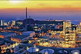 万华化学拟522亿元吸收合并万华化工