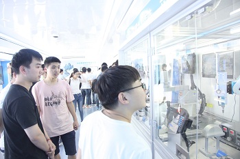 宜学曹路，深化产教融合：台达走进上海二工大，分享智造“实例”