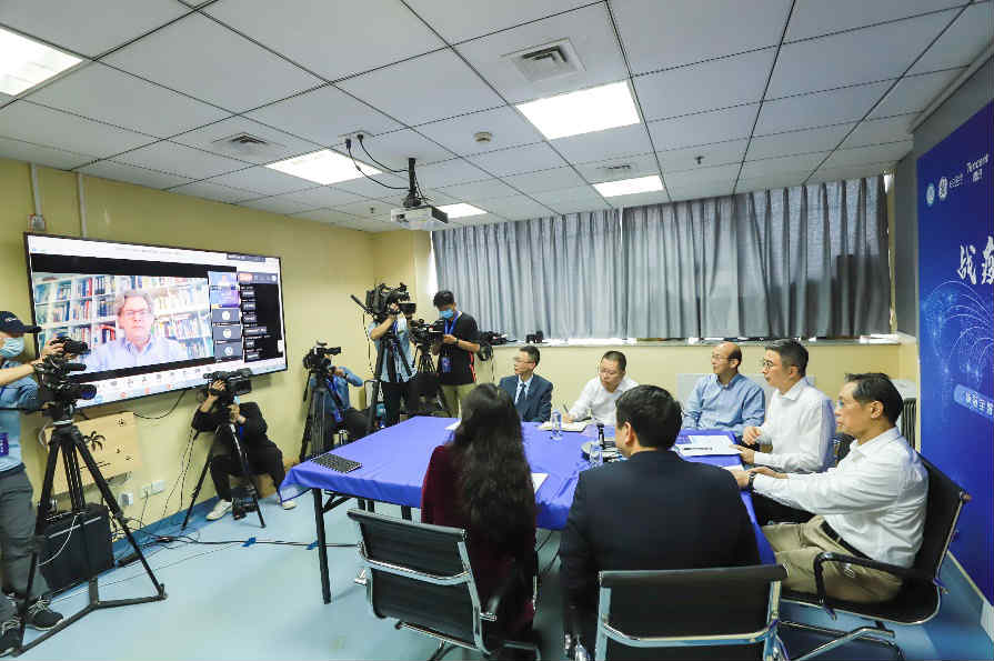 钟南山全球直播纪实：分享新冠“全路径诊疗经验”
