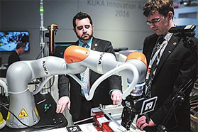 德媒：中国有全球最大市场，他们让德国机器人生产商欢！