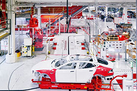 揭秘特斯拉工厂：量产特斯拉 Model 3 汽车