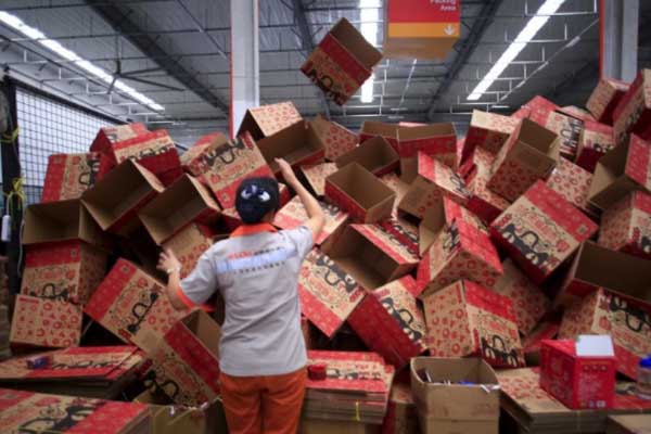 阿里巴巴部署100万台智能交通工具提高物流效率
