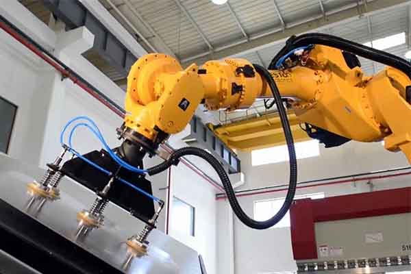IFR：预计2020年工业机器人销量达到170万台