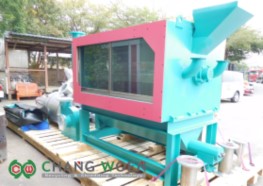 泰国大型PET回收商采用昶稳卧式离心脱水机