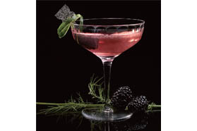 鸡尾酒：色味俱佳的酒吧单品