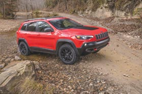 2019 Jeep®切诺基采用先进涡轮增压发动机