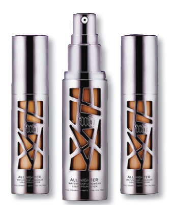 Urban Decay 的All Nighter 粉底瓶， 由Fusion 公司打造，精湛的紫外线喷镀工艺打造的青铜色 让瓶身灼灼生熠，非对称的镂空使粉底色泽映现