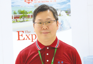 启华工业总经理施旭峰先生