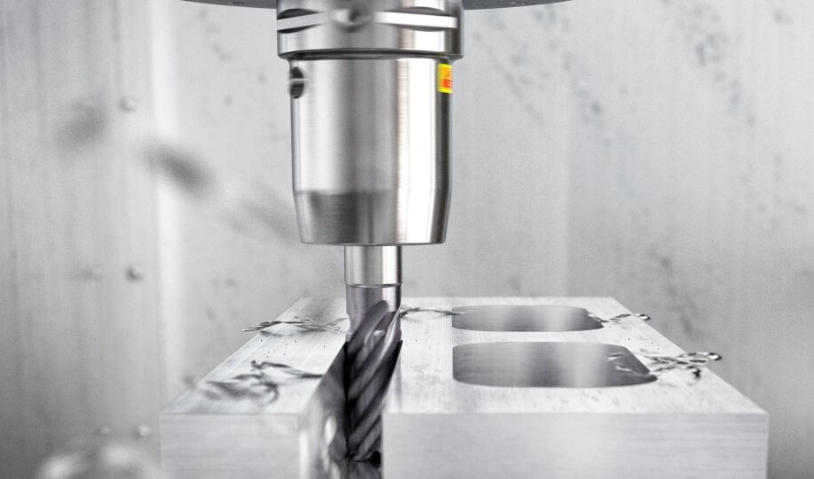 Applying a power cut machining strategy