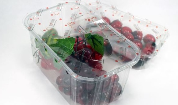 Flexible packaging lidding film for fresh produce