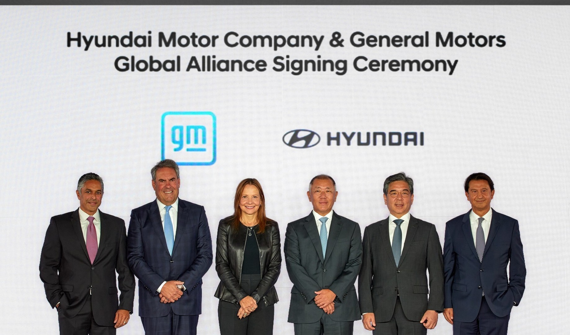 Hyundai and GM sign MOU to collaborate on strategic areas