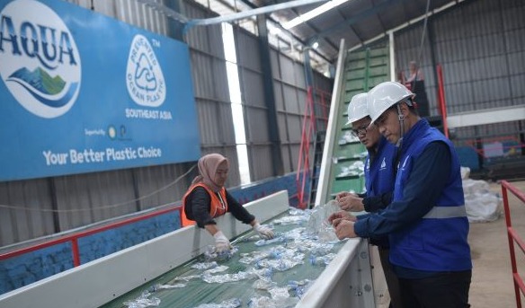 Major plastic collection center to promote better choices