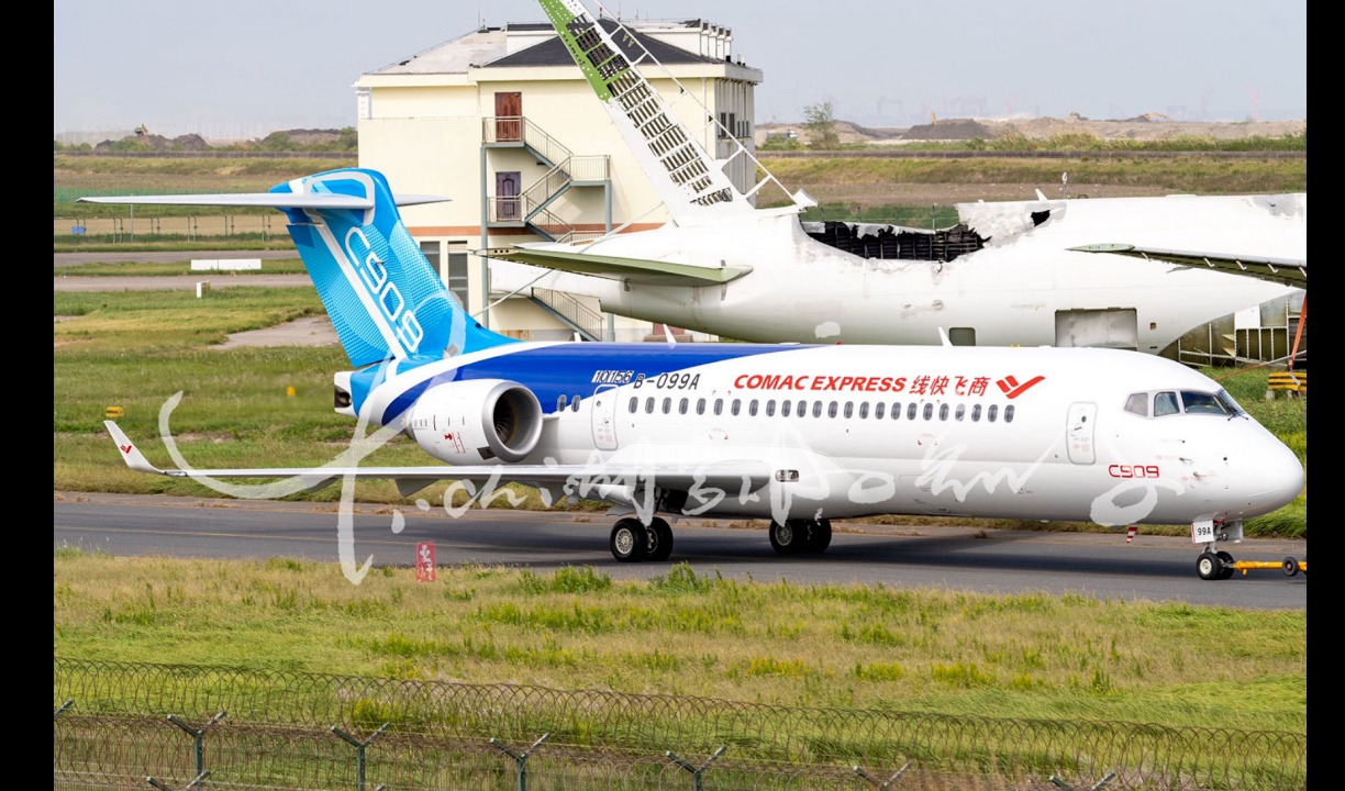 中国商飞将ARJ21飞机重新命名为C909