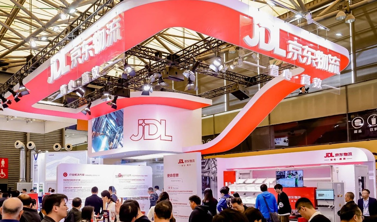 “智狼”机器人全新发布！京东物流全场景科技成果亮相CeMAT ASIA 2024