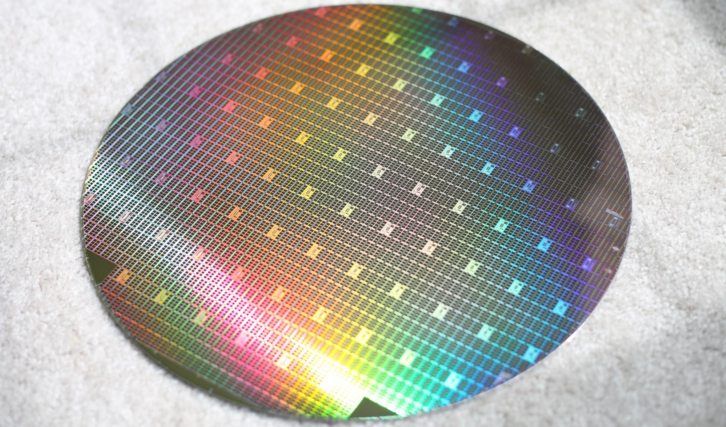 Strong rebound for silicon wafer shipments in 2025, despite a softer 2024