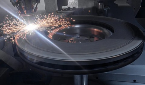 Hard coating of brake discs using laser deposition welding