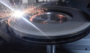 Low-emission brake disk: Best practice in data-driven production